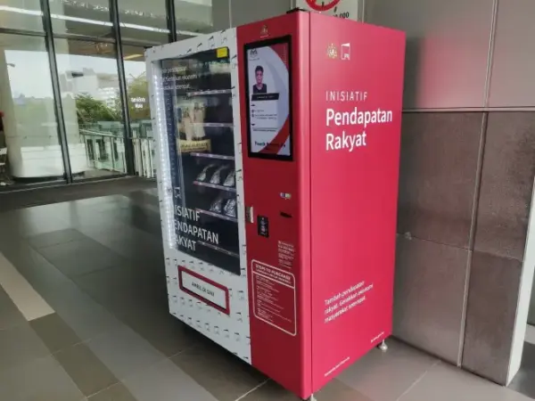 WM22 Smart Refrigerated Vending Machine
